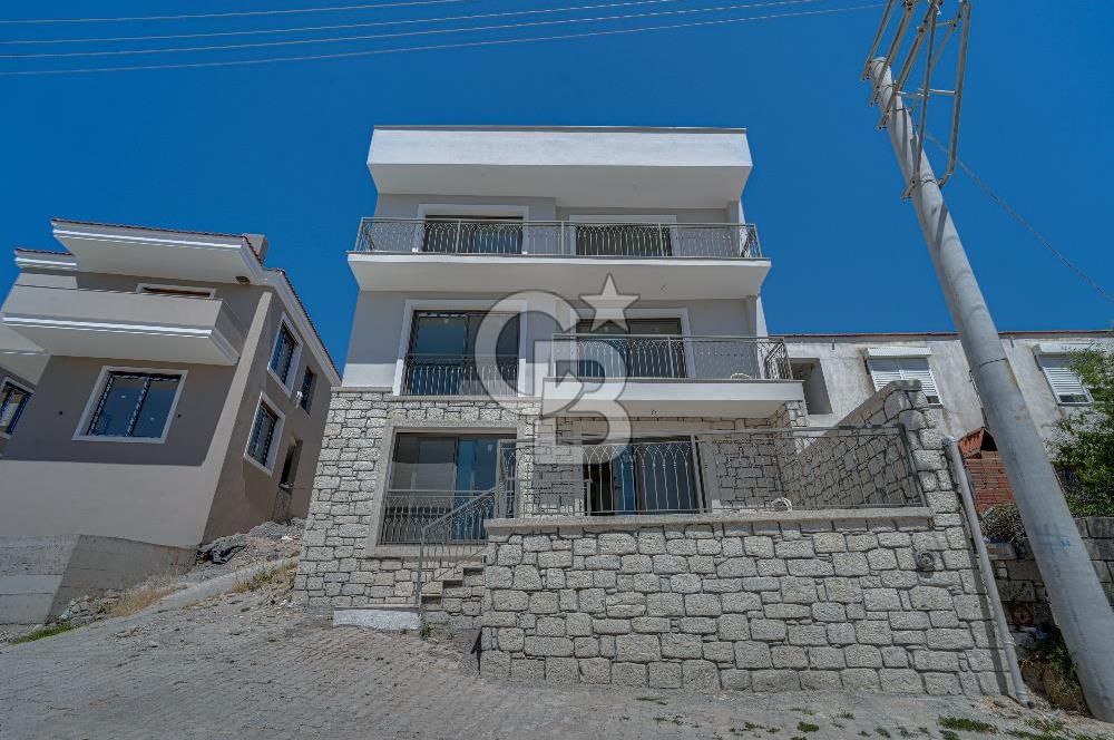 Çeşme Ovacık Satılık 1+1 3+1 4+1 Deniz Manzaralı Teras Daireler