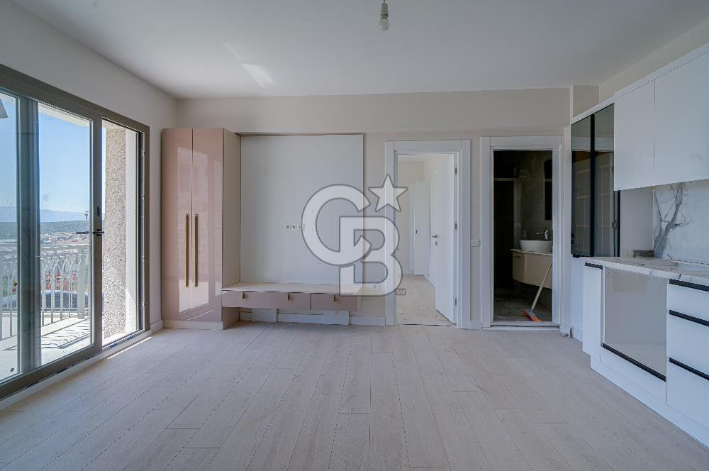 Çeşme Ovacık Satılık 1+1 3+1 4+1 Deniz Manzaralı Teras Daireler