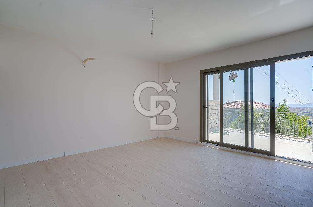 Çeşme Ovacık Satılık 1+1 3+1 4+1 Deniz Manzaralı Teras Daireler