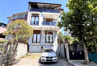 YAKACIKTA ADALAR MANZARALI MÜSTAKİL VİLLA FIRSATI!