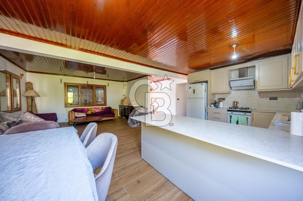 URLA BADEMLERDE 2.160 M2 SATILIK KÖYİÇİ İMARLI ARSA