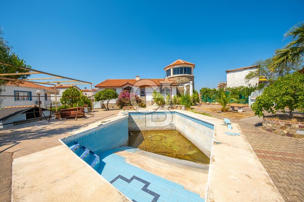 URLA BADEMLERDE 2.160 M2 SATILIK KÖYİÇİ İMARLI ARSA