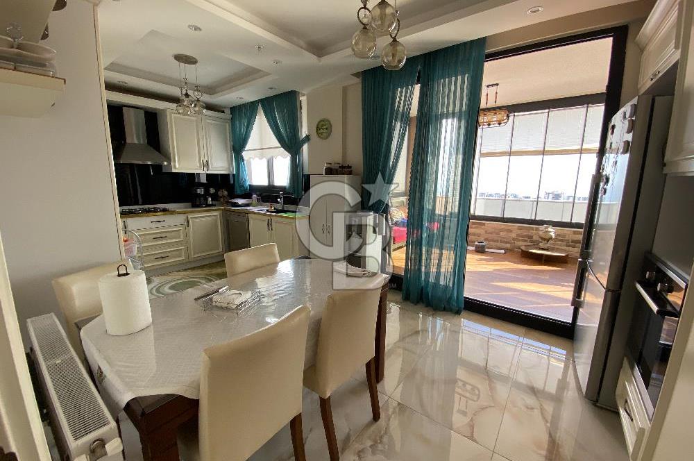 Mersin Mezitli Akdeniz Mah. Deniz Manzaralı Satılık 4+1 Daire