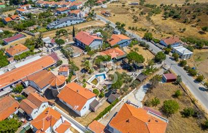 URLA BADEMLERDE 2.160 M2 SATILIK KÖYİÇİ İMARLI ARSA