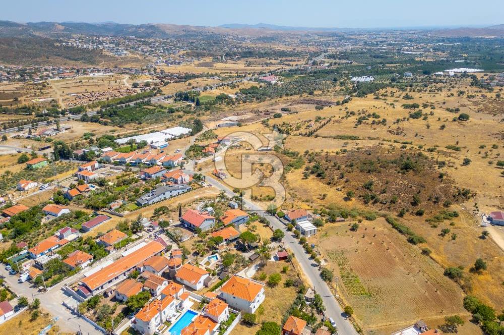 URLA BADEMLERDE 2.160 M2 SATILIK KÖYİÇİ İMARLI ARSA