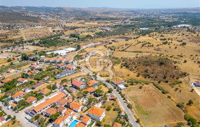 URLA BADEMLERDE 2.160 M2 SATILIK KÖYİÇİ İMARLI ARSA