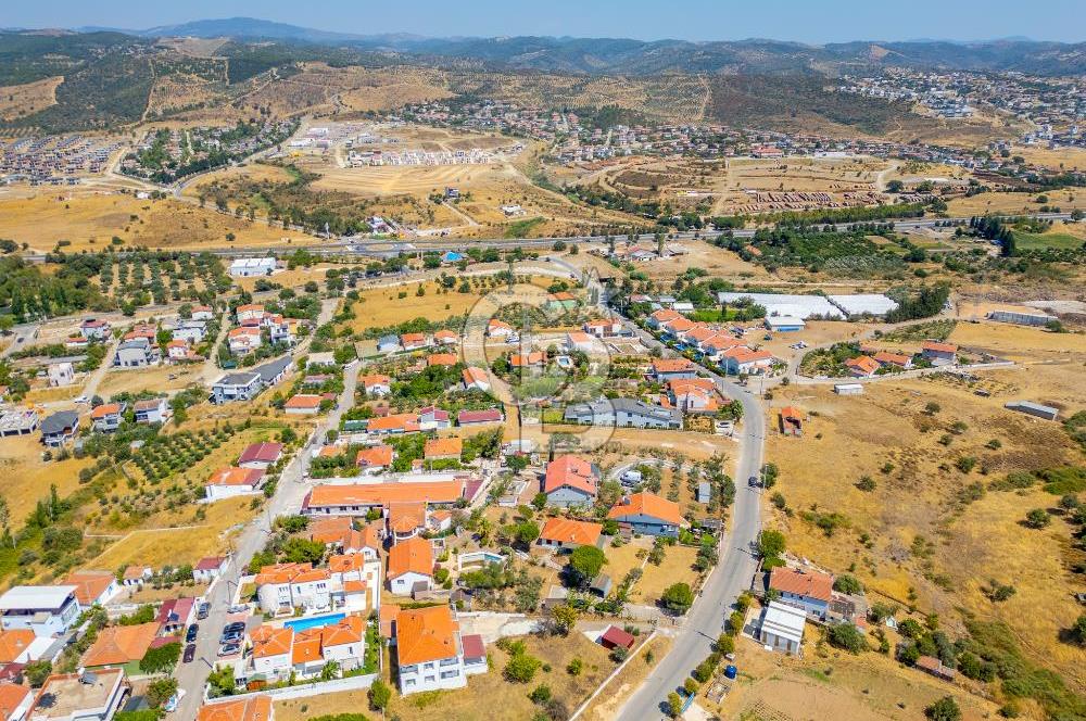 URLA BADEMLERDE 2.160 M2 SATILIK KÖYİÇİ İMARLI ARSA