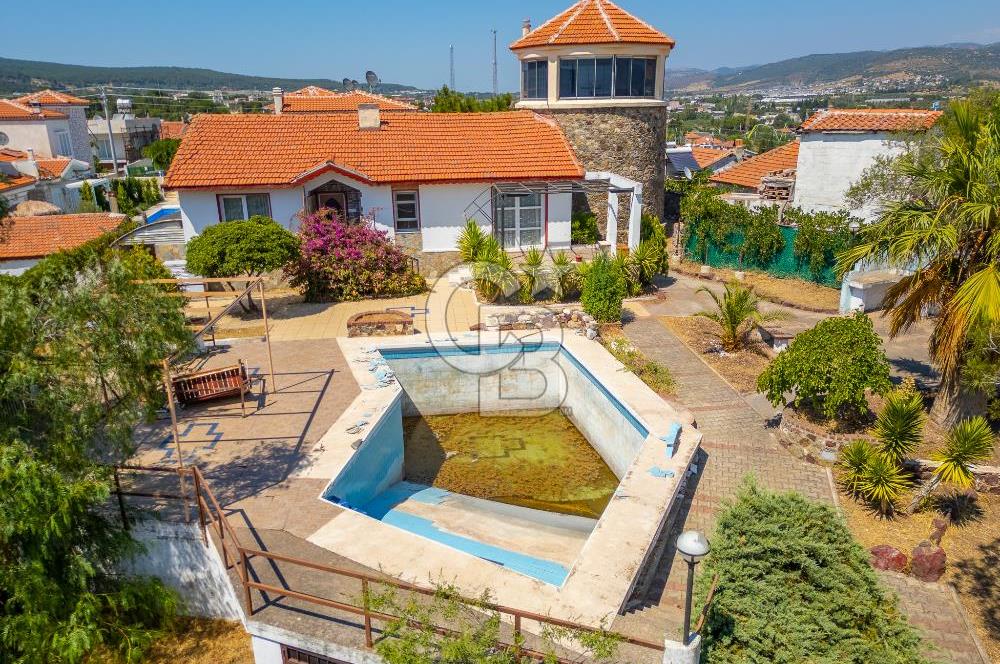 URLA BADEMLERDE 2.160 M2 SATILIK KÖYİÇİ İMARLI ARSA