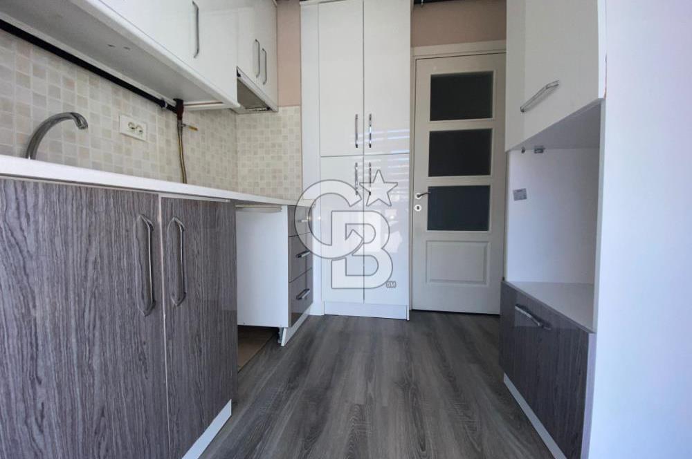 Bostanlı'da Kiralık 2+1 Asansörlü Daire