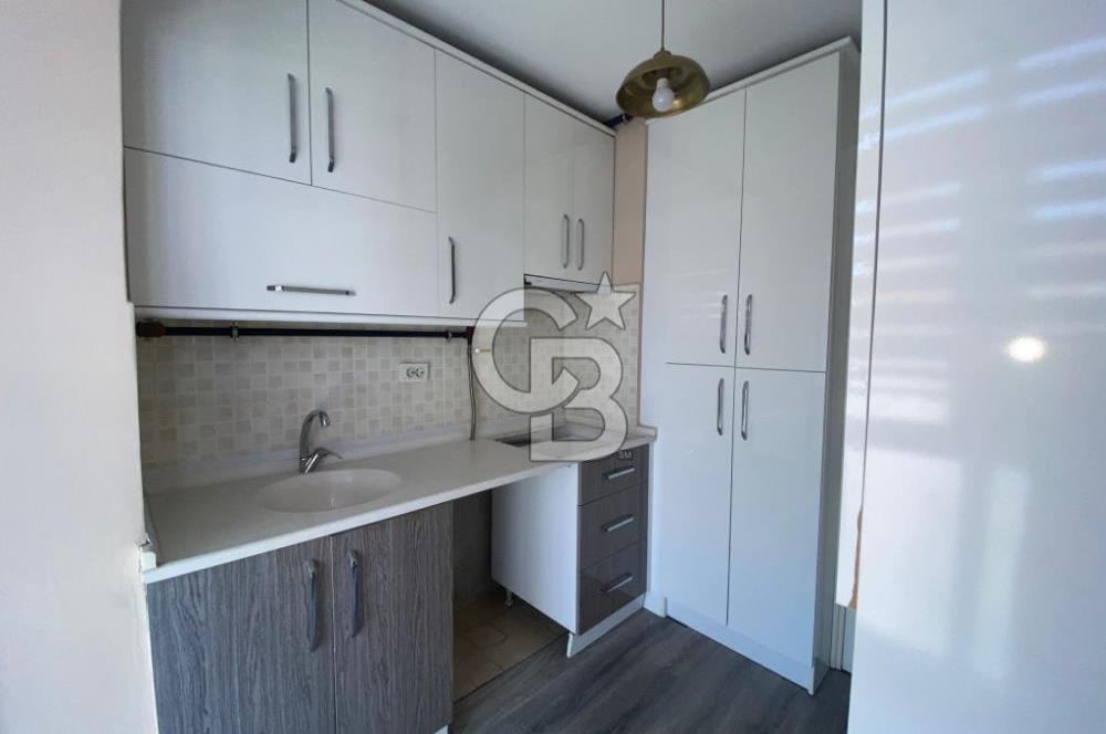 Bostanlı'da Kiralık 2+1 Asansörlü Daire