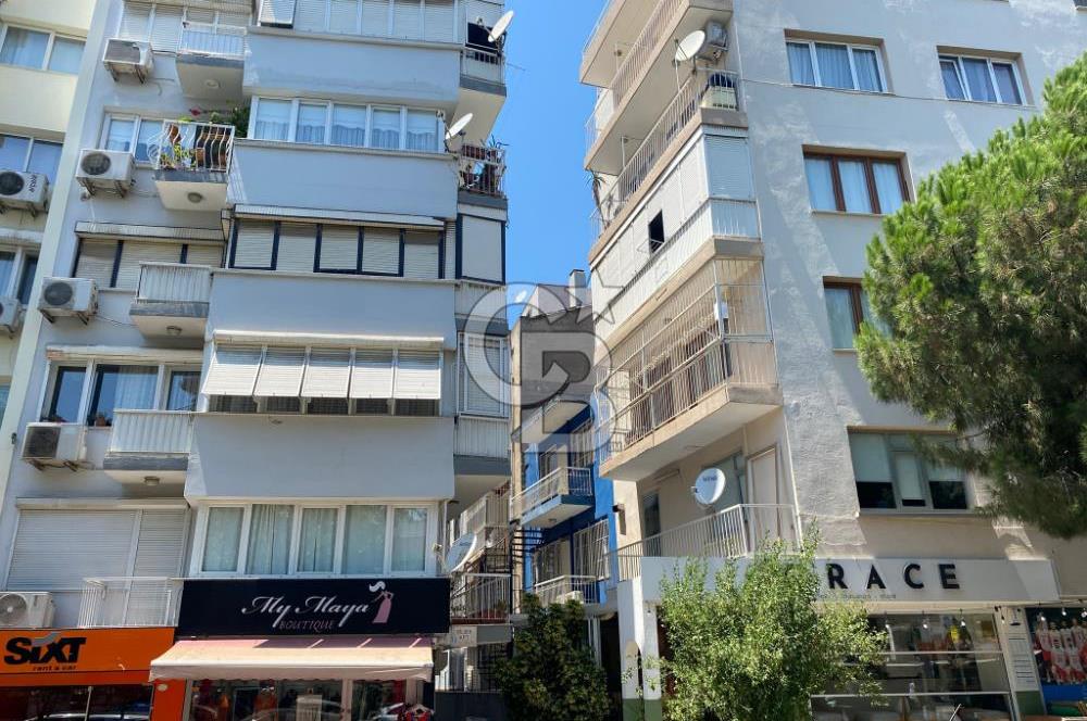 Bostanlı'da Kiralık 2+1 Asansörlü Daire