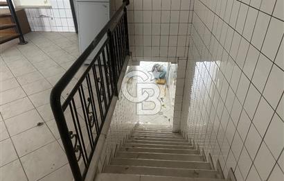 çiğli kaymakamlığı yakınında 3 katlı dükkan