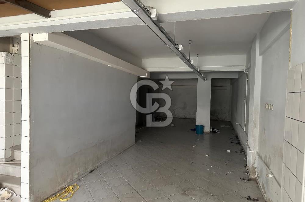 çiğli kaymakamlığı yakınında 3 katlı dükkan