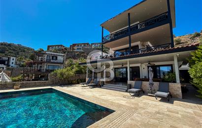 CB CLASS BODRUM GÜNDOĞAN KENDİ SAHİLİ OLAN SATILIK VİLLA