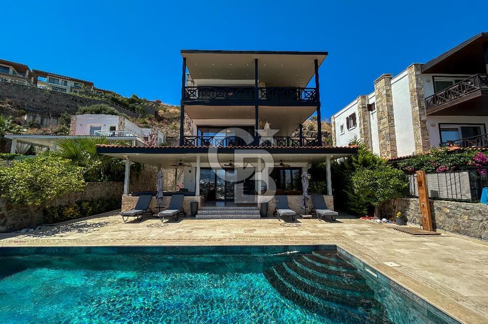 CB CLASS BODRUM GÜNDOĞAN KENDİ SAHİLİ OLAN SATILIK VİLLA