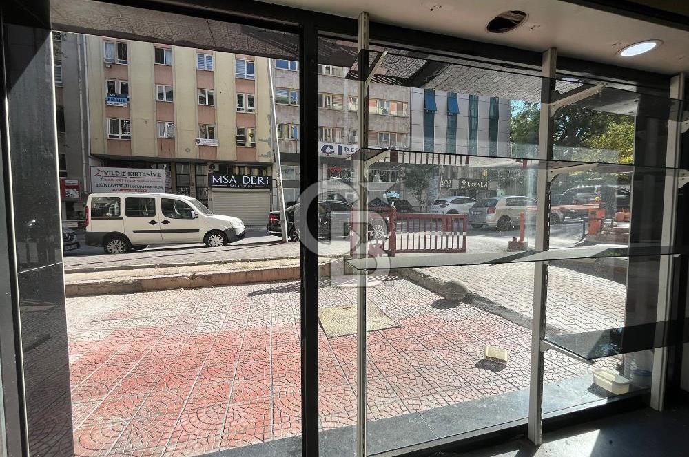 KIZILAY CADDE ÜZERİ SATILIK MAĞAZA