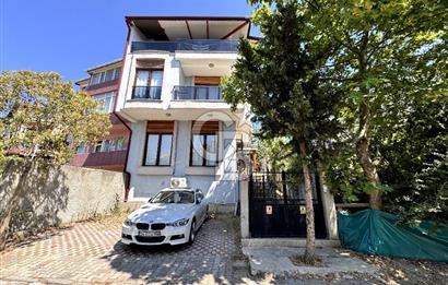 YAKACIKTA ADALAR MANZARALI MÜSTAKİL VİLLA FIRSATI!