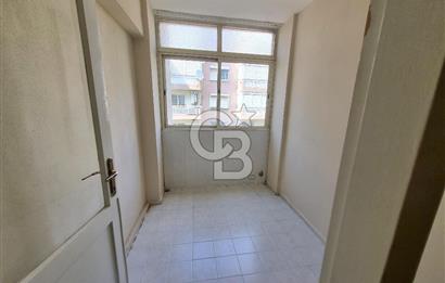 Karşıyaka Bahçelievler Doğalgazlı Asansörlü Kiralık 3+1 Daire