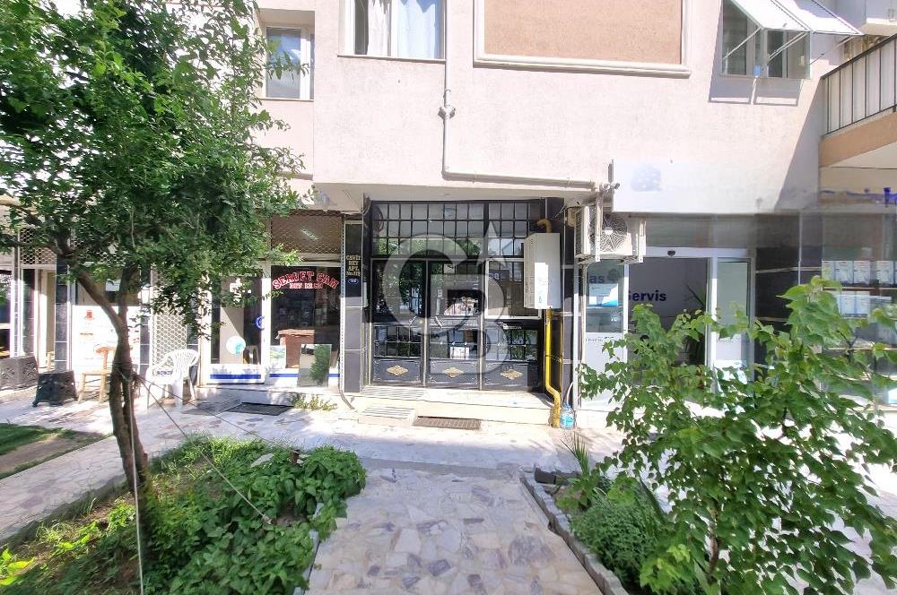 Karşıyaka Bahçelievler Doğalgazlı Asansörlü Kiralık 3+1 Daire
