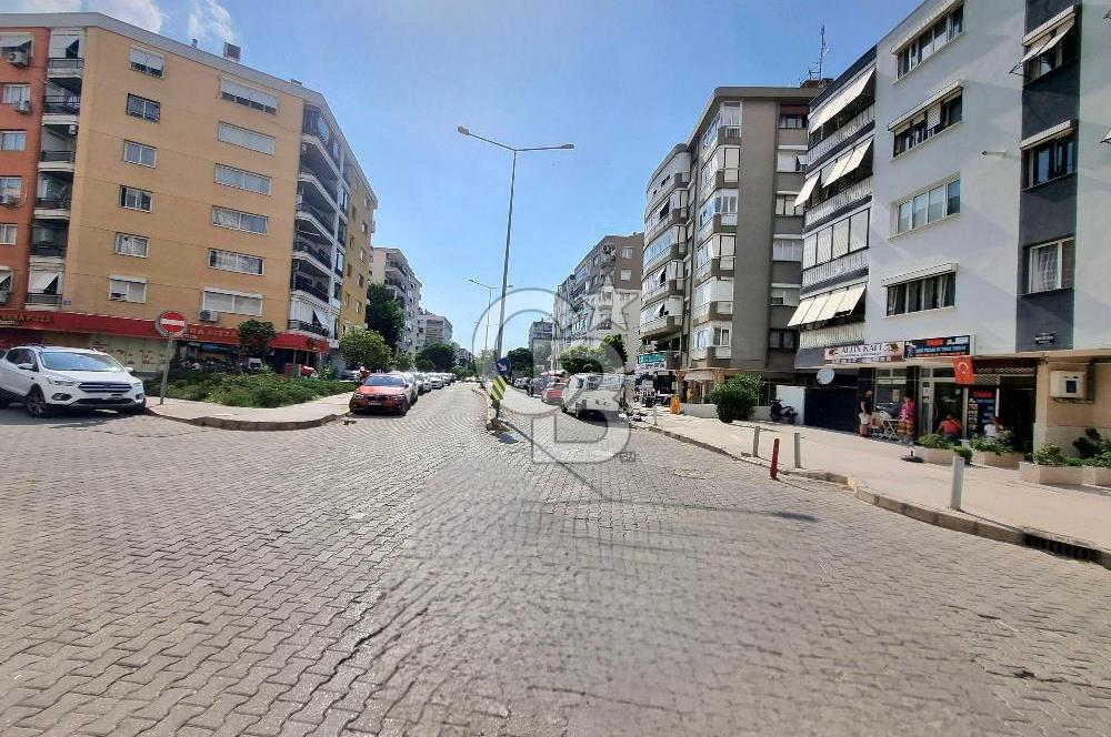 Karşıyaka Bahçelievler Doğalgazlı Asansörlü Kiralık 3+1 Daire