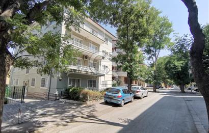 BAHÇELİEVLERDE AŞKABAT CD. PARALELİ SATILIK YAPILI 3+1 BOŞ DAİRE