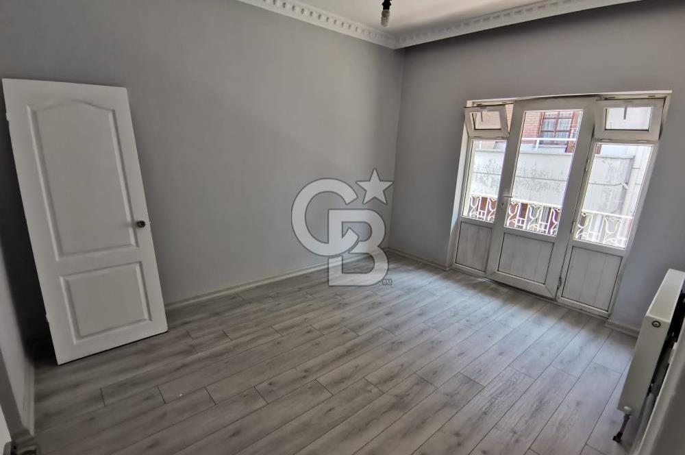 BAHÇELİEVLERDE AŞKABAT CD. PARALELİ SATILIK YAPILI 3+1 BOŞ DAİRE