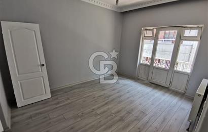 BAHÇELİEVLERDE AŞKABAT CD. PARALELİ SATILIK YAPILI 3+1 BOŞ DAİRE