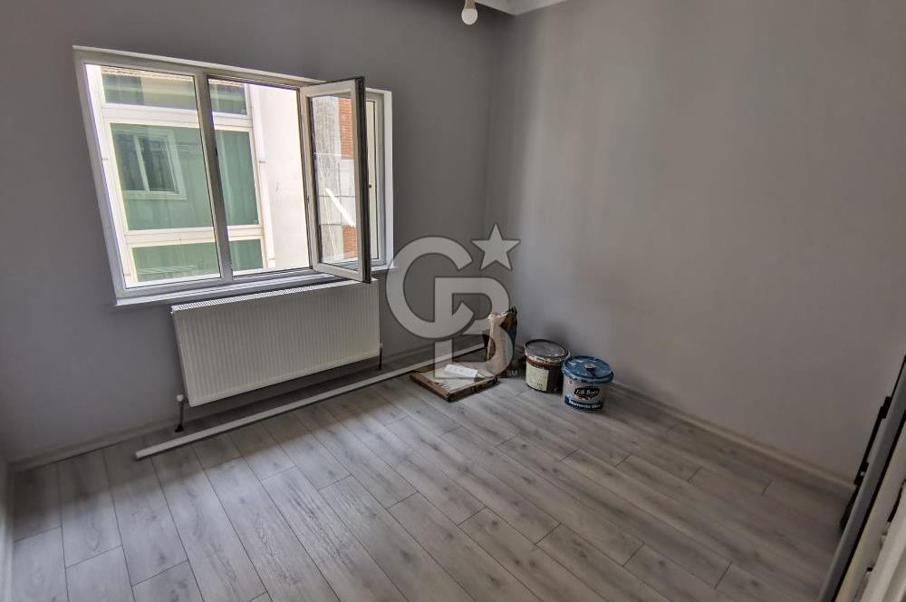 BAHÇELİEVLERDE AŞKABAT CD. PARALELİ SATILIK YAPILI 3+1 BOŞ DAİRE