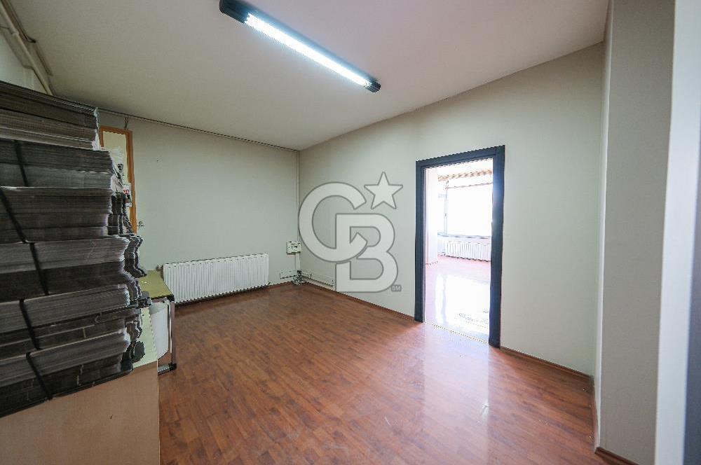 BAHRİYE CADDESİ ÜZERİNDE 700 m2 KOMPLE SATILIK TİCARİ BİNA