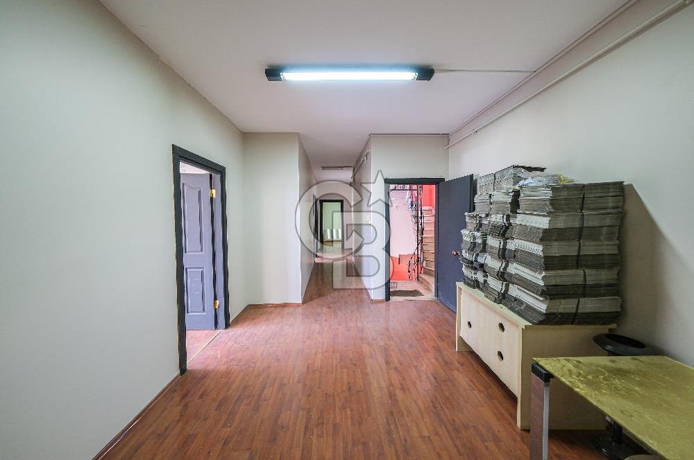 BAHRİYE CADDESİ ÜZERİNDE 700 m2 KOMPLE SATILIK TİCARİ BİNA