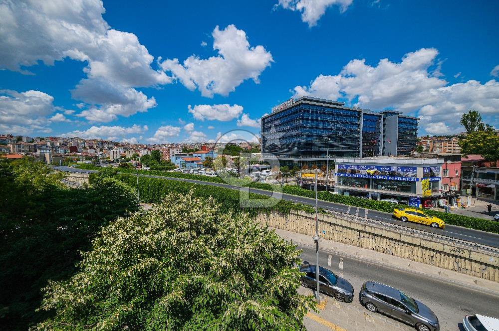 BAHRİYE CADDESİ ÜZERİNDE 700 m2 KOMPLE SATILIK TİCARİ BİNA