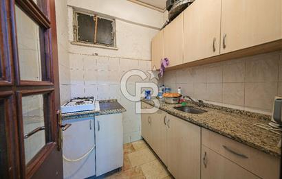 BAHRİYE CADDESİ ÜZERİNDE 700 m2 KOMPLE SATILIK TİCARİ BİNA