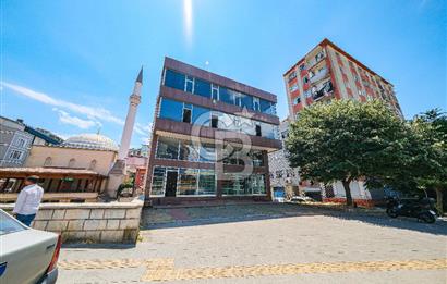 BAHRİYE CADDESİ ÜZERİNDE 700 m2 KOMPLE SATILIK TİCARİ BİNA