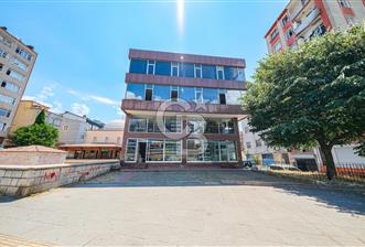 BAHRİYE CADDESİ ÜZERİNDE 700 m2 KOMPLE SATILIK TİCARİ BİNA