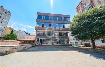 BAHRİYE CADDESİ ÜZERİNDE 700 m2 KOMPLE SATILIK TİCARİ BİNA