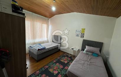 ERDOĞDUDA SATILIK 2+1 ÇATI KATI FIRSAT DAİRE