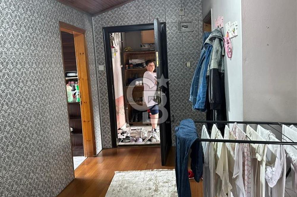 ERDOĞDUDA SATILIK 2+1 ÇATI KATI FIRSAT DAİRE