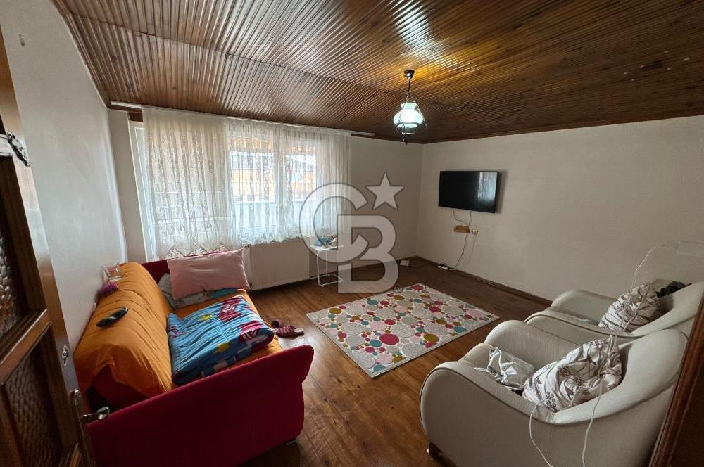 ERDOĞDUDA SATILIK 2+1 ÇATI KATI FIRSAT DAİRE