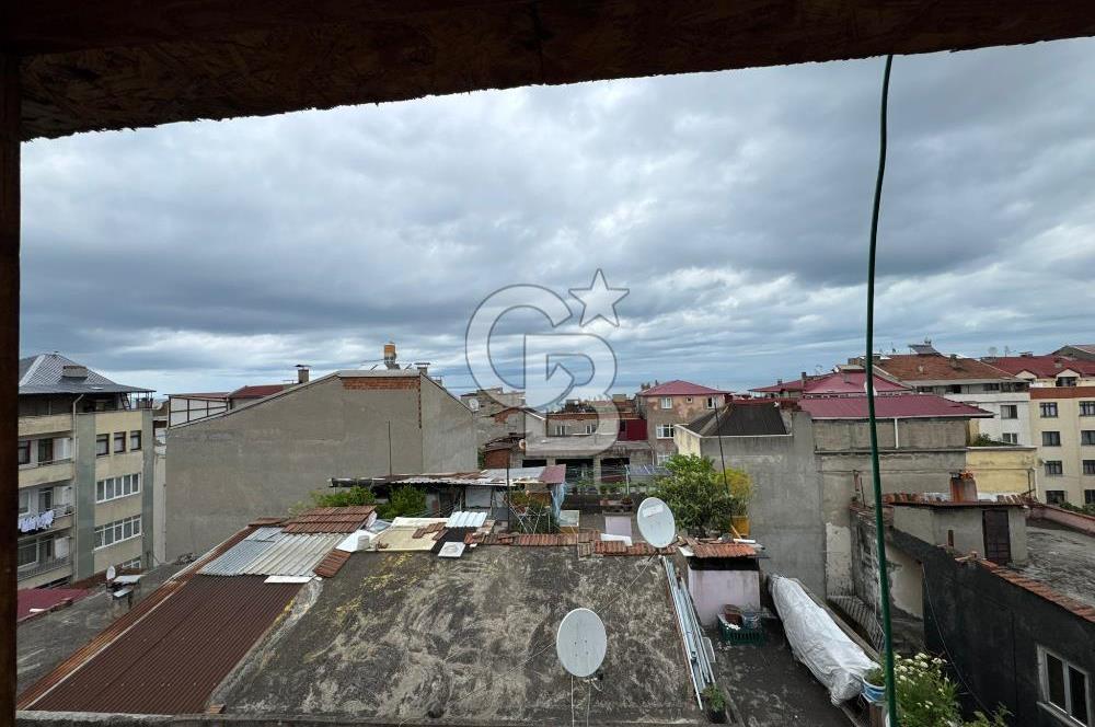 ERDOĞDUDA SATILIK 2+1 ÇATI KATI FIRSAT DAİRE