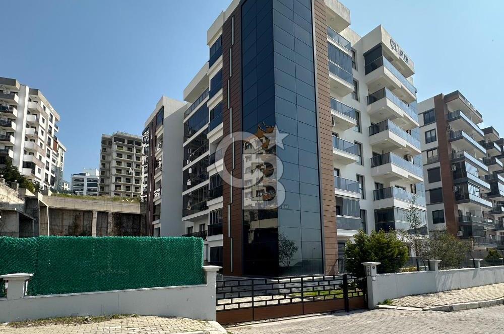 Çiğli Atatürk Mahallesi Yerden Isıtmalı Satılık Geniş 3+1 Daire