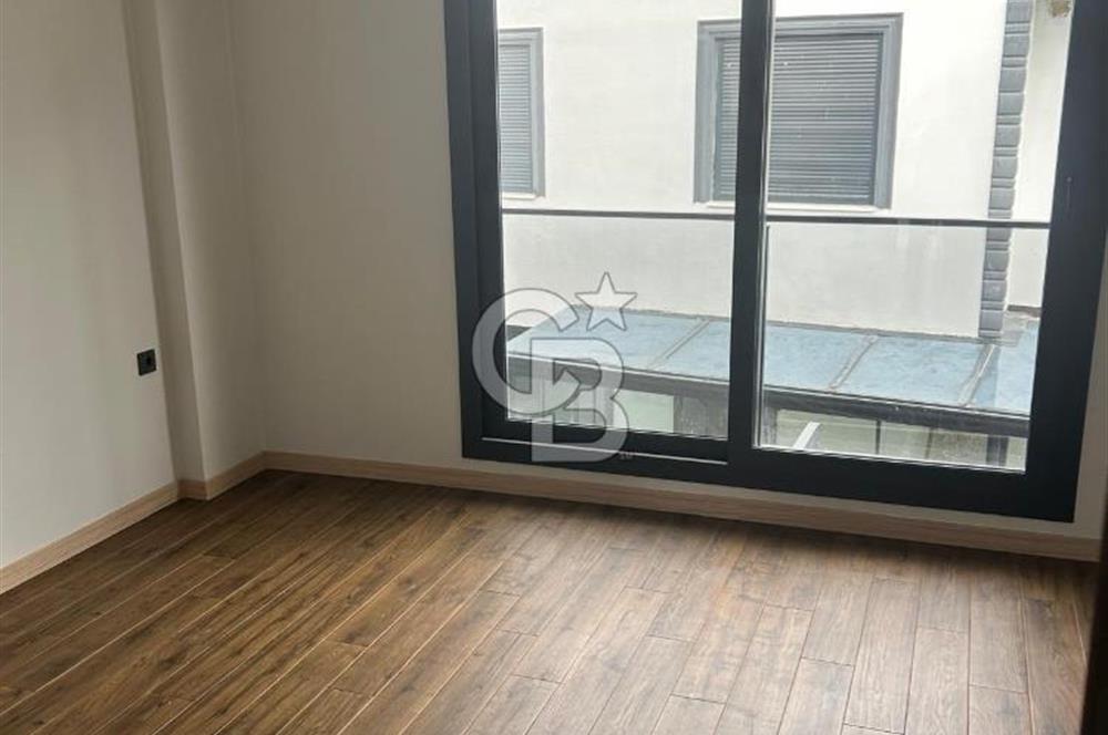 Camikebir'de Triplex 3+1 Kışbahçeli Villa