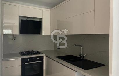 Camikebir'de Villa ve Siteler Bölgesinde 3+1 Köşe Villa