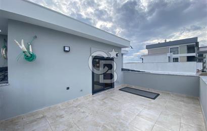Camikebir'de Triplex 3+1 Kışbahçeli Villa