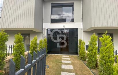 Camikebir'de Triplex 3+1 Kışbahçeli Villa