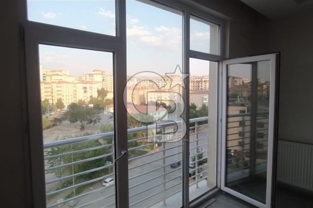 TALAS YENİDOĞAN'DA GÜZEL LOKASYONDA SEYİRLİK DAİRE