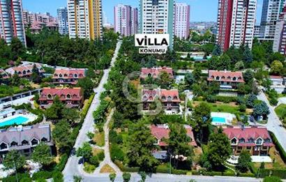 Bahçeşehir Şelale Villaların'da Satılık 5+2 villa
