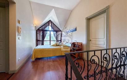 Bahçeşehir Şelale Villaların'da Satılık 5+2 villa