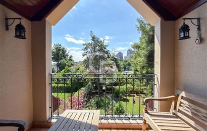Bahçeşehir Şelale Villaların'da Satılık 5+2 villa