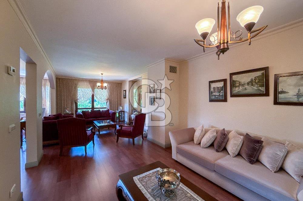 Bahçeşehir Şelale Villaların'da Satılık 5+2 villa