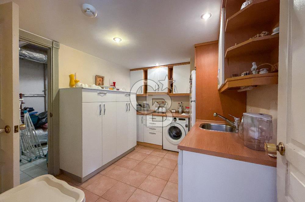 Bahçeşehir Şelale Villaların'da Satılık 5+2 villa